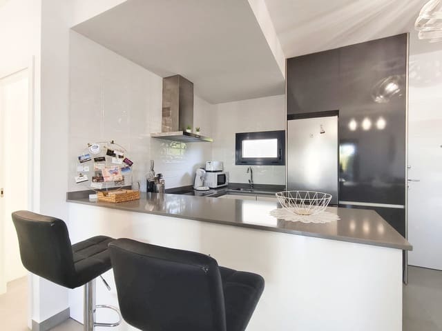 2 slaapkamer Flat te koop in Pilar de la Horadada ciudad, Pilar de la Horadada met zwembad garage - € 214.990 (Ref: 10079783)
