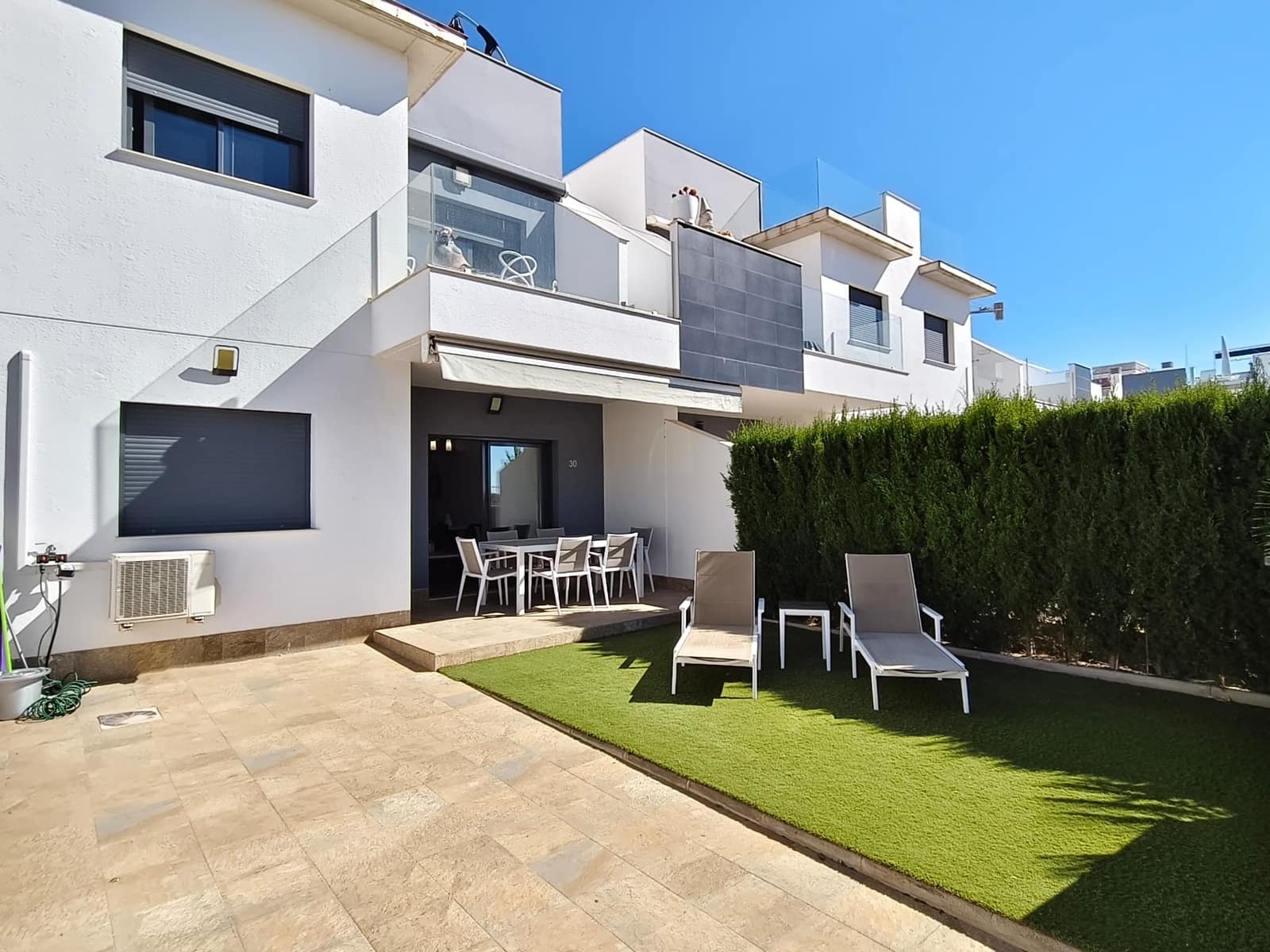 2 slaapkamer Flat te koop in Pilar de la Horadada met zwembad garage - € 214.990 (Ref: 10079783)