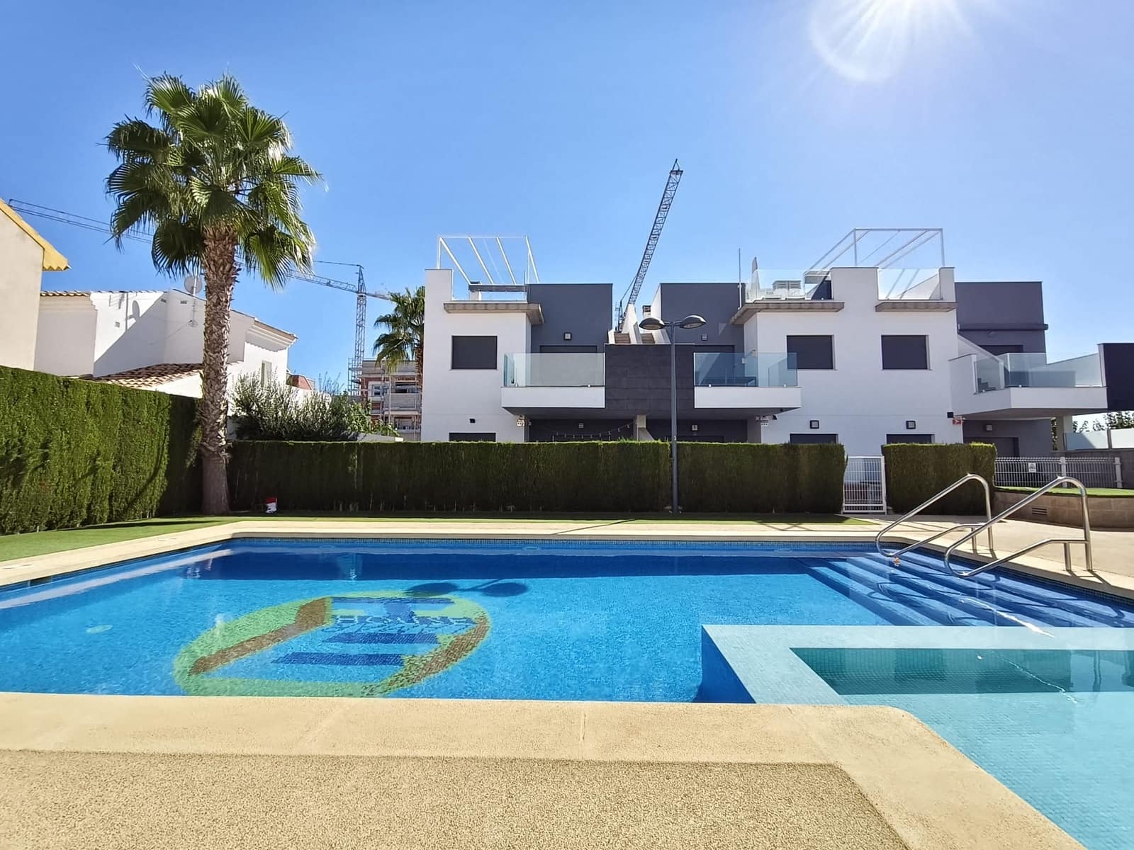 2 slaapkamer Flat te koop in Pilar de la Horadada met zwembad garage - € 214.990 (Ref: 10079783)