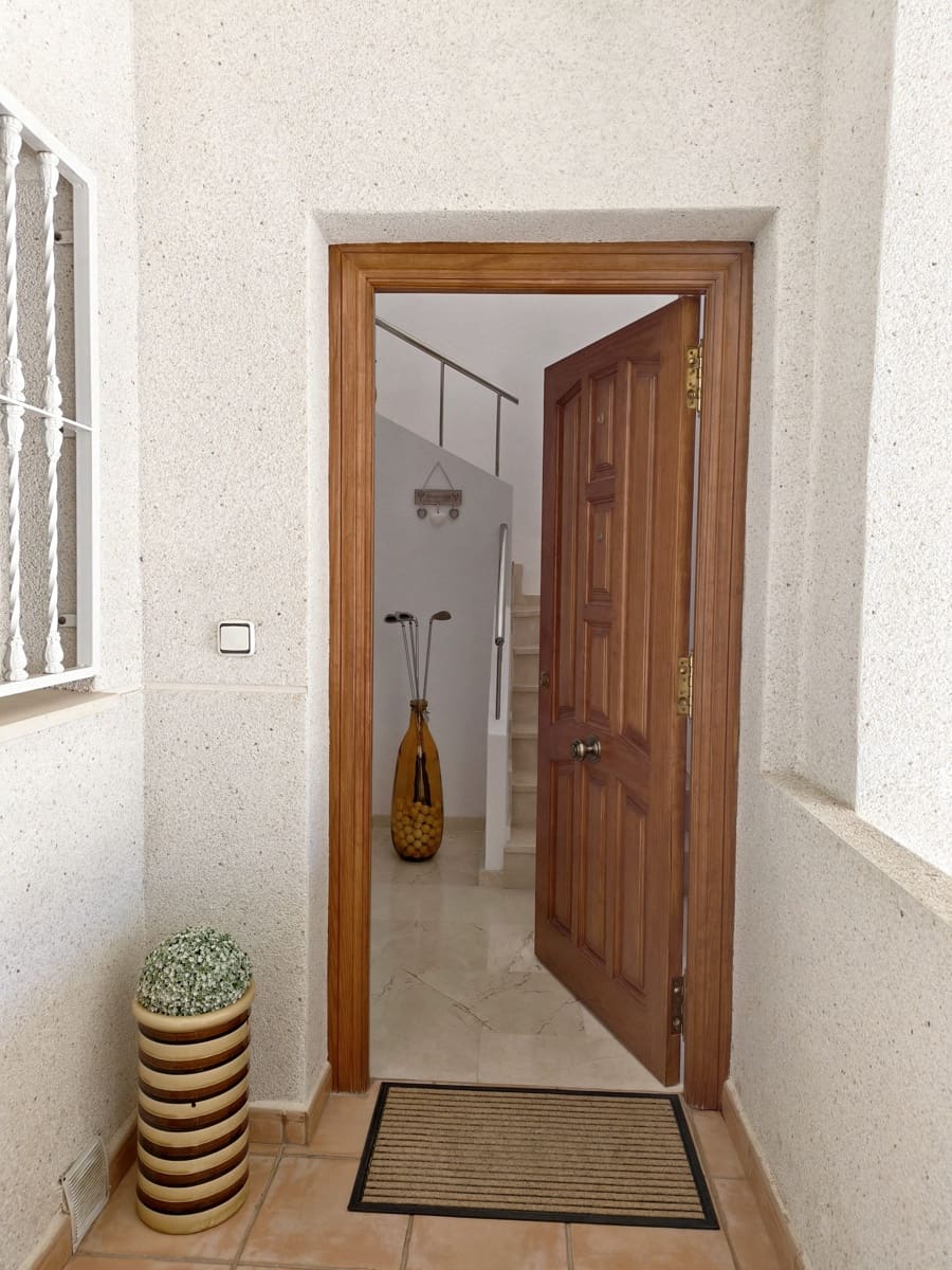 3 soveværelse Lejlighed til salg i Orihuela Costa med swimmingpool garage - € 269.990 (Ref: 10158069)