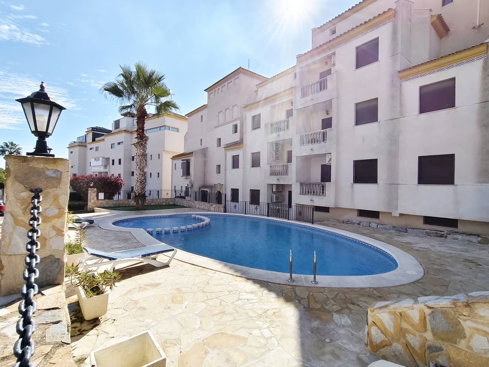 3 soveværelse Lejlighed til salg i Orihuela Costa med swimmingpool garage - € 269.990 (Ref: 10158069)