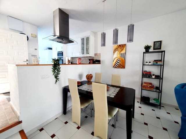2 sovrum Radhus till salu i Villamartin, Orihuela med pool - 219 990 € (Ref: 10171947)