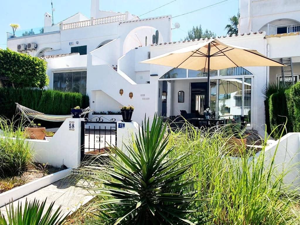 2 bedroom Terraced Villa for sale in Orihuela Costa with pool - € 219,990 (Ref: 10171947)