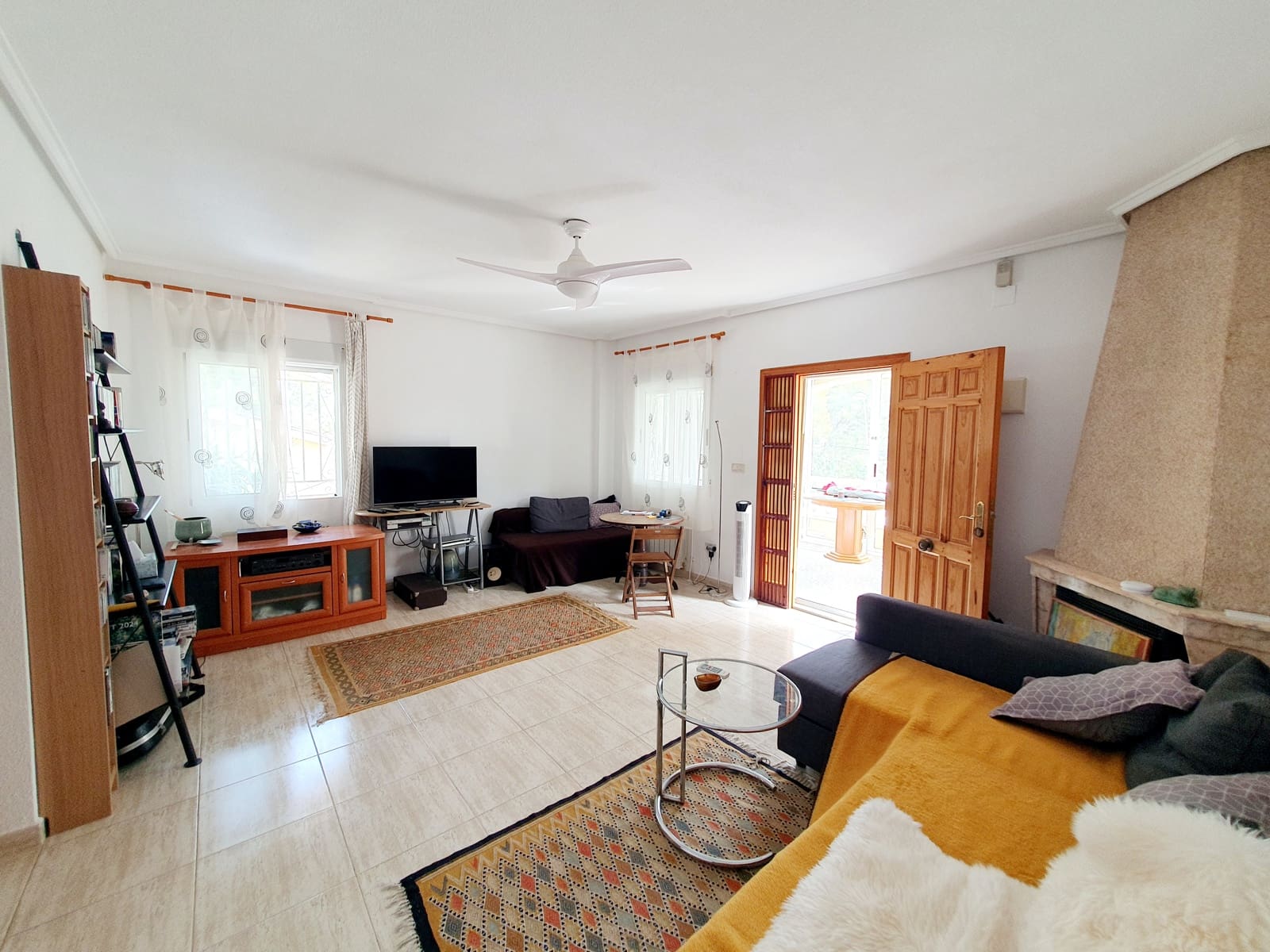 3 bedroom Villa for sale in Torrevieja with garage - € 369,000 (Ref: 9137424)