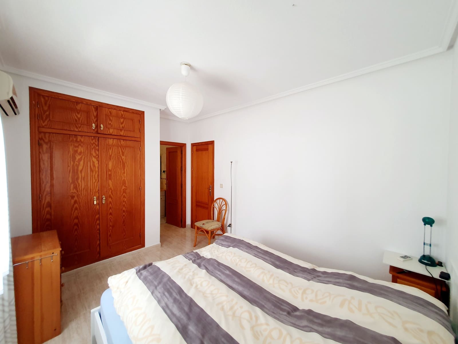 3 bedroom Villa for sale in Torrevieja with garage - € 369,000 (Ref: 9137424)