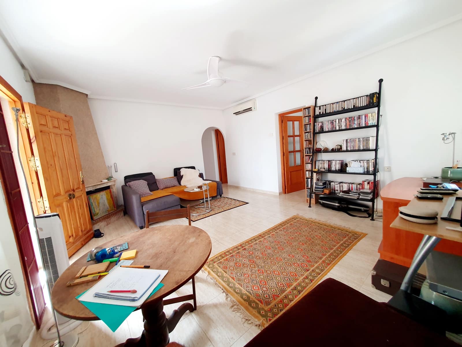 3 bedroom Villa for sale in Torrevieja with garage - € 369,000 (Ref: 9137424)