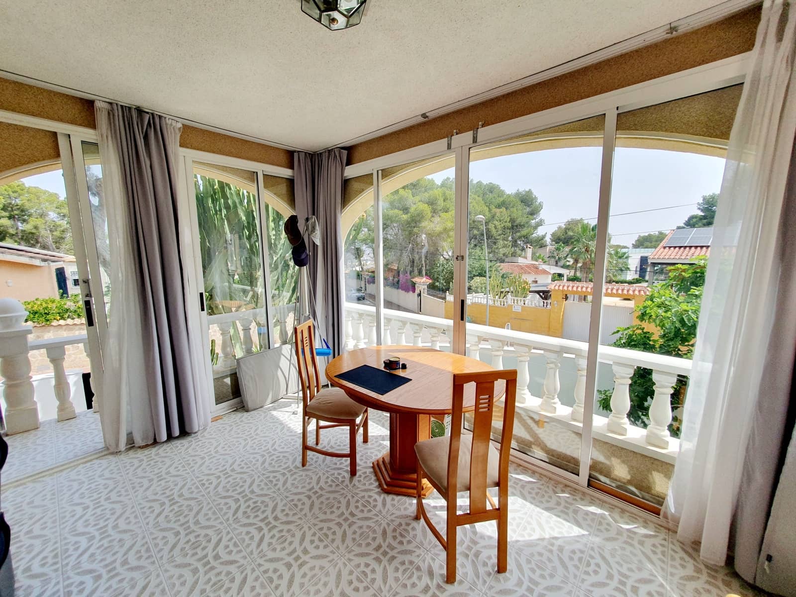 3 bedroom Villa for sale in Torrevieja with garage - € 369,000 (Ref: 9137424)