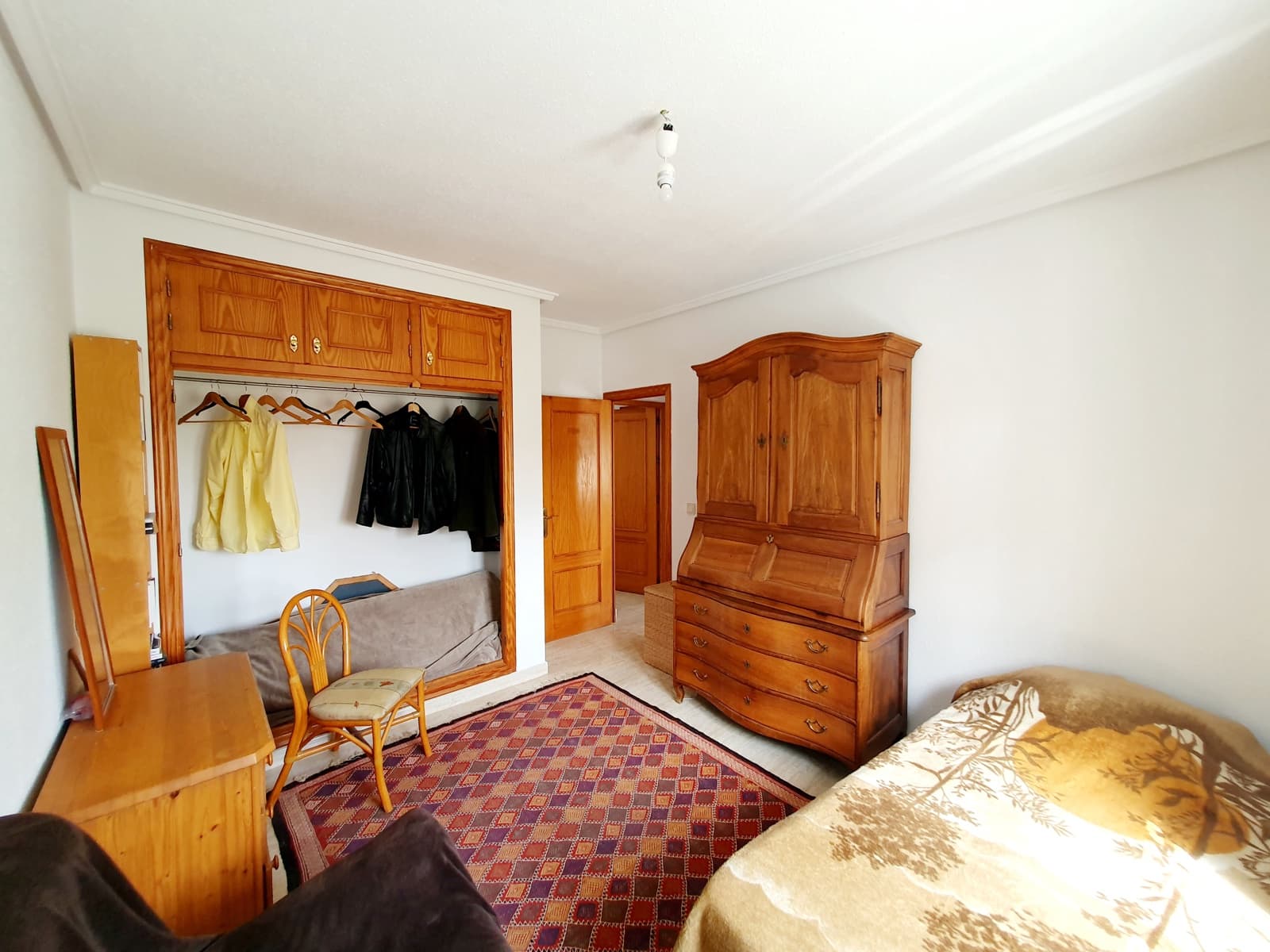 3 bedroom Villa for sale in Torrevieja with garage - € 369,000 (Ref: 9137424)