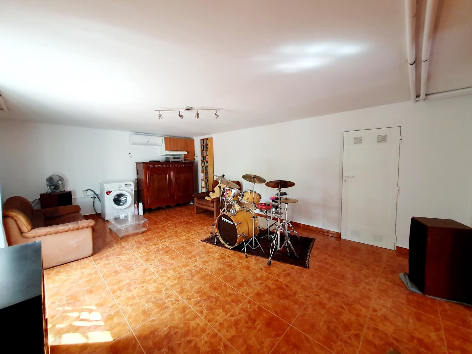 3 bedroom Villa for sale in Torrevieja with garage - € 369,000 (Ref: 9137424)