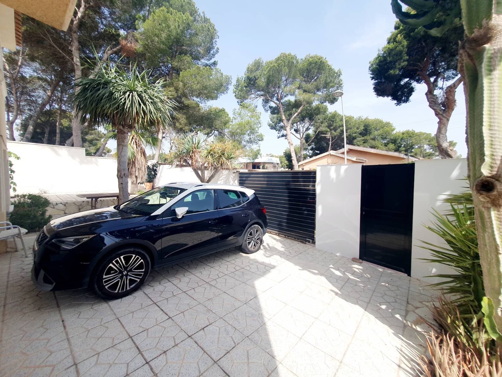 3 bedroom Villa for sale in Torrevieja with garage - € 369,000 (Ref: 9137424)