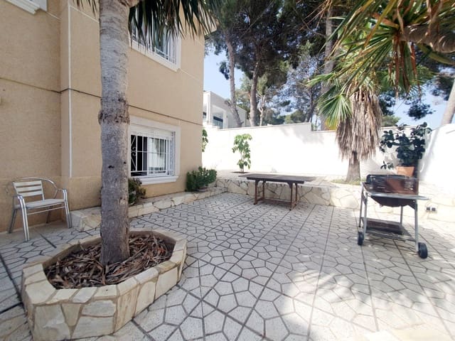 3 makuuhuone Huvila myytävänä paikassa Los Balcones - Los Altos, Torrevieja mukana 
autotalli - 369 000 € (Ref: 9137424)