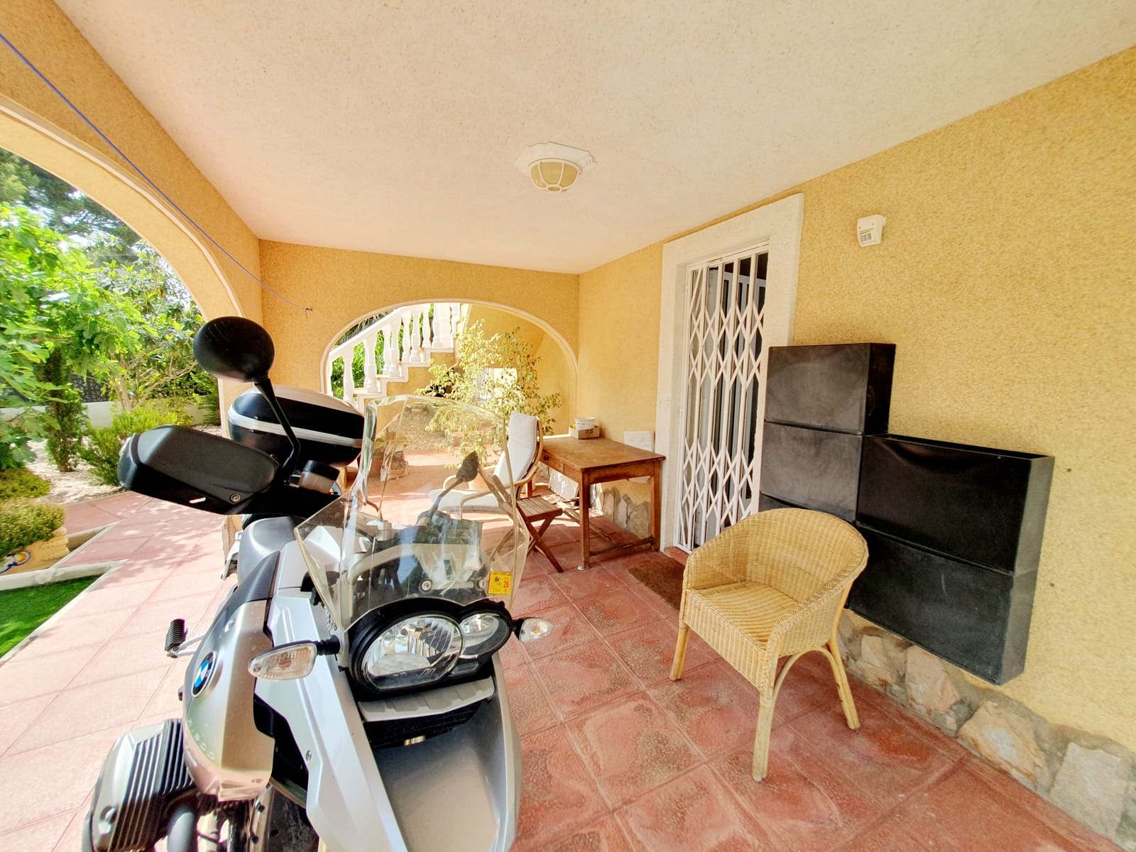 3 bedroom Villa for sale in Torrevieja with garage - € 369,000 (Ref: 9137424)