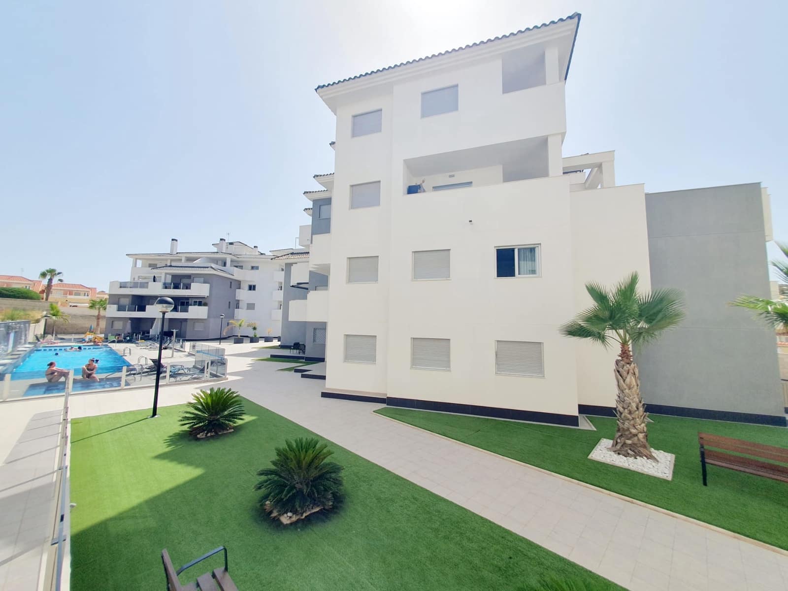 3 soveværelse Lejlighed til salg i Orihuela Costa med swimmingpool garage - € 254.900 (Ref: 9161754)