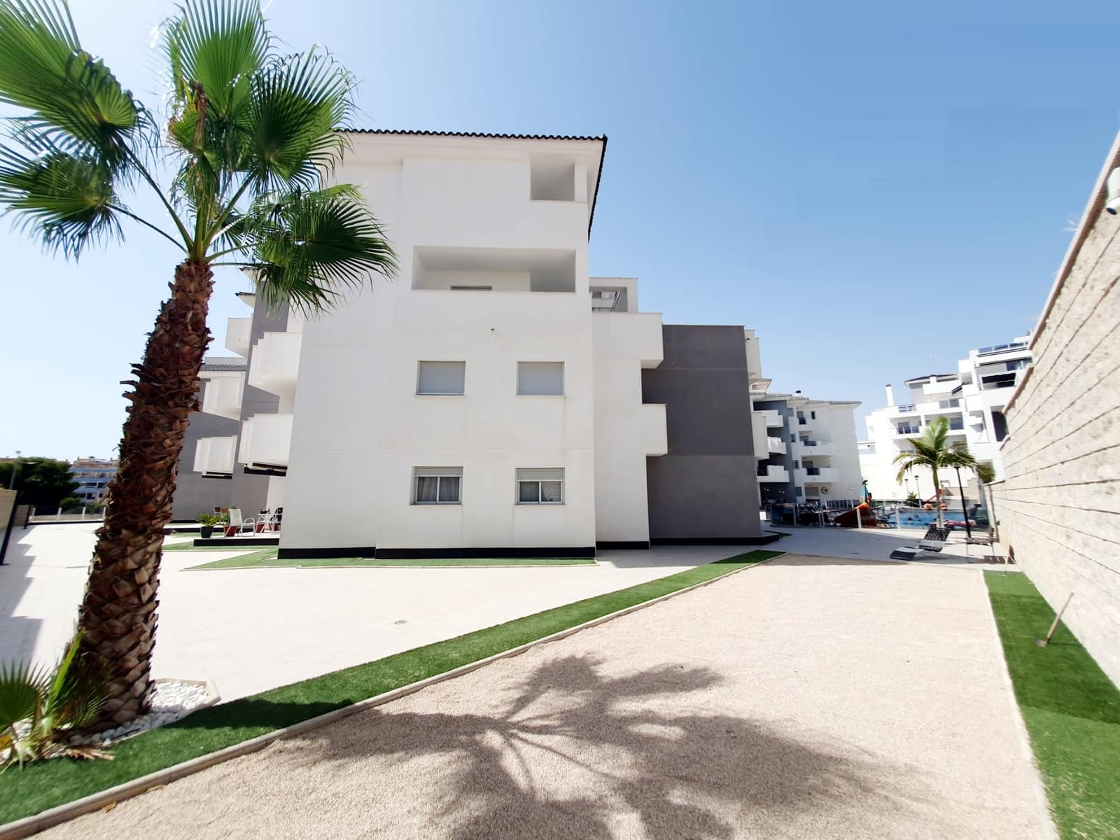 3 soveværelse Lejlighed til salg i Orihuela Costa med swimmingpool garage - € 254.900 (Ref: 9161754)