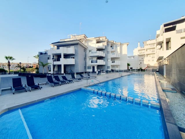 3 bedroom Flat for sale in Blue Lagoon with pool garage - € 254,900 (Ref: 9161754)