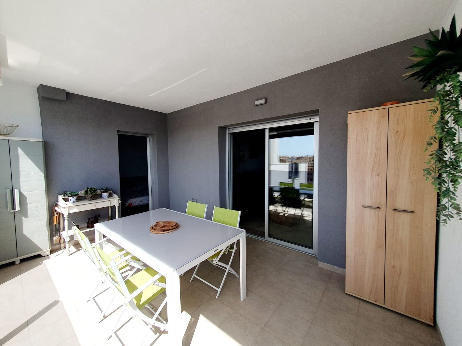 3 soveværelse Lejlighed til salg i Orihuela Costa med swimmingpool garage - € 254.900 (Ref: 9161754)