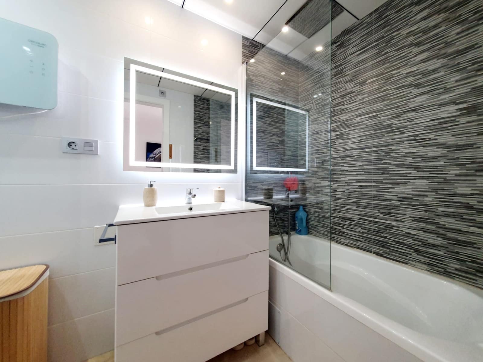 3 soveværelse Lejlighed til salg i Orihuela Costa med swimmingpool garage - € 254.900 (Ref: 9161754)