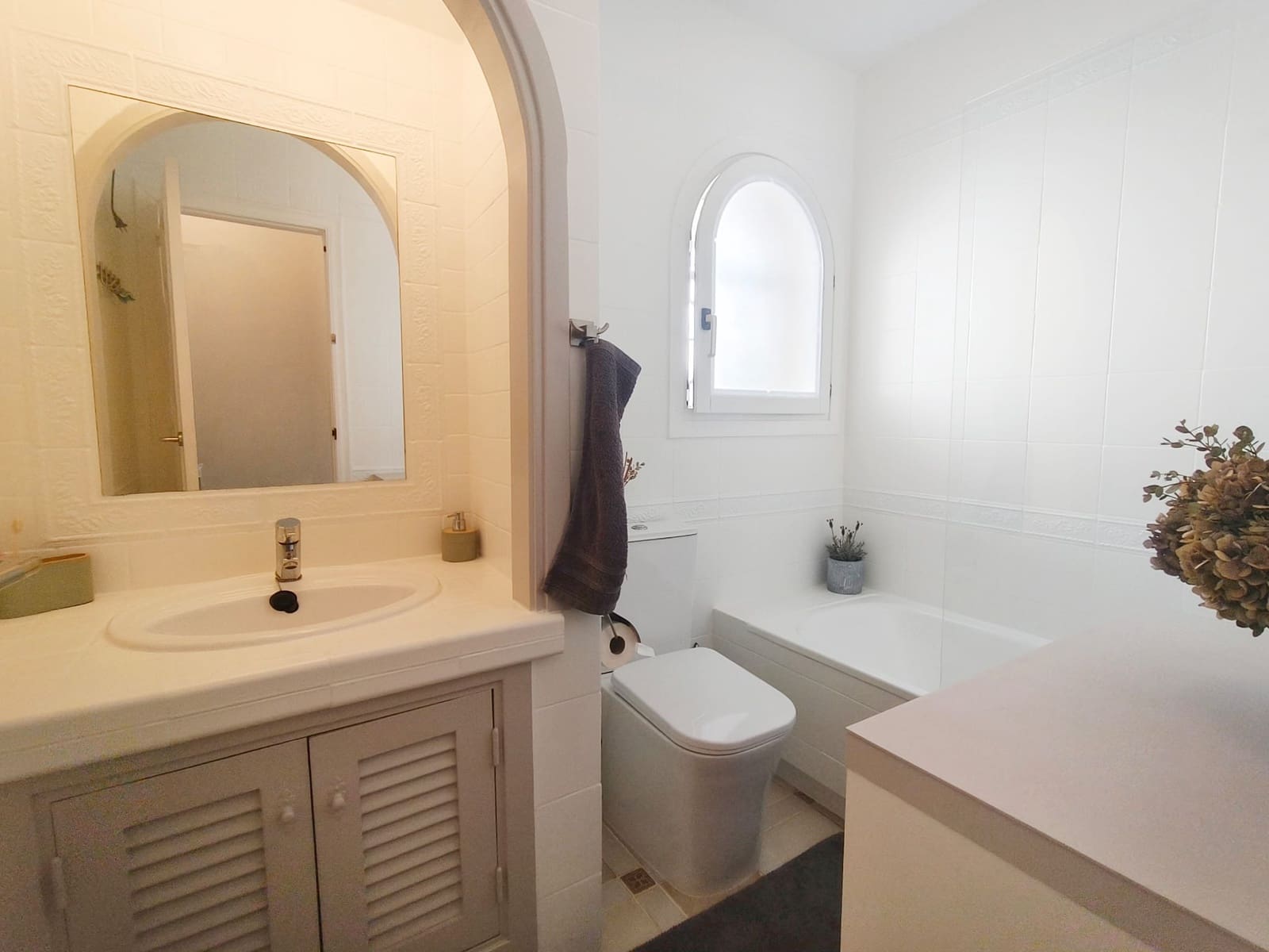 3 soverom Rekkehus til salgs i Orihuela Costa med svømmebasseng garasje - € 299 000 (Ref: 9297775)