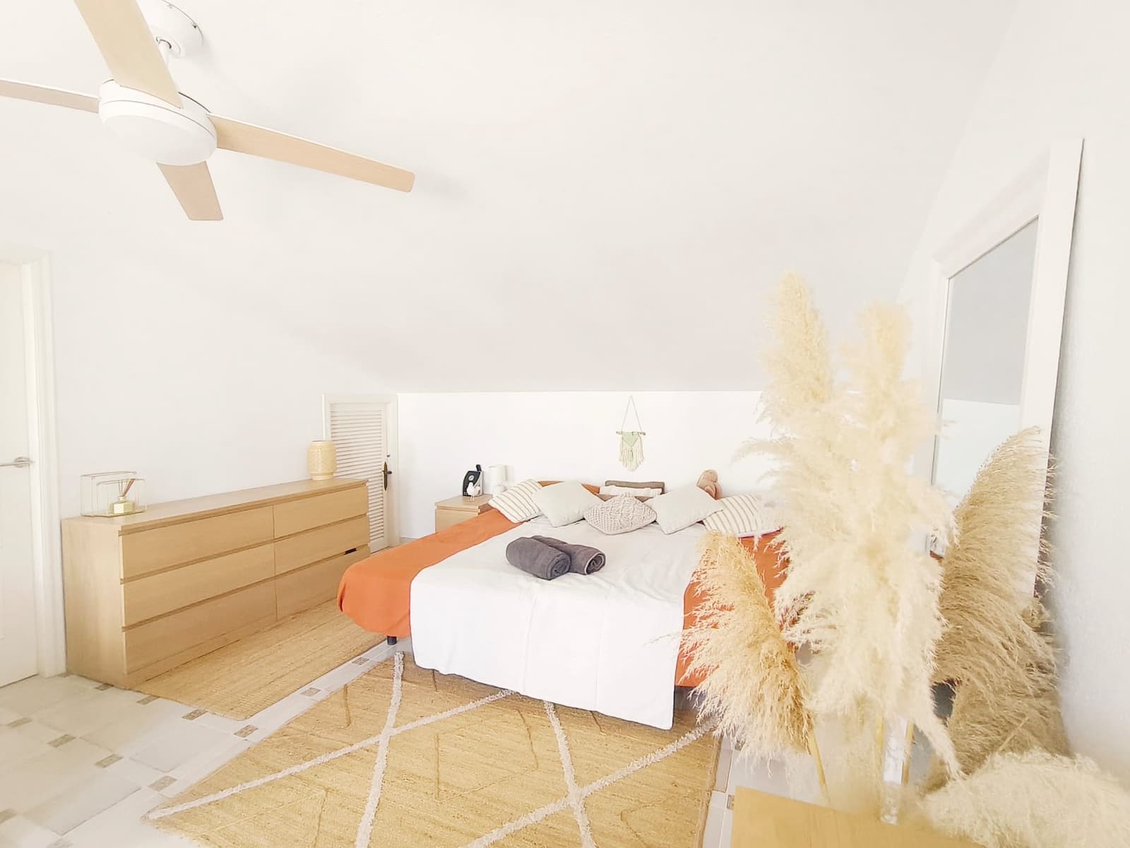 3 soverom Rekkehus til salgs i Orihuela Costa med svømmebasseng garasje - € 299 000 (Ref: 9297775)