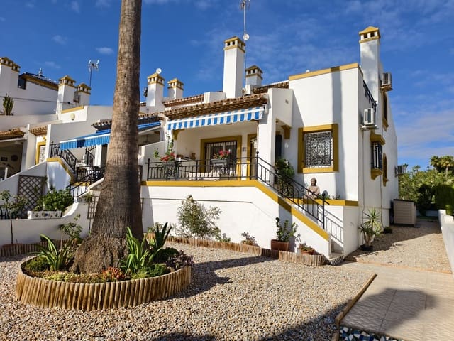 3 soveværelse Rækkehus til salg i Villamartin, Orihuela med swimmingpool garage - € 299.000 (Ref: 9297775)