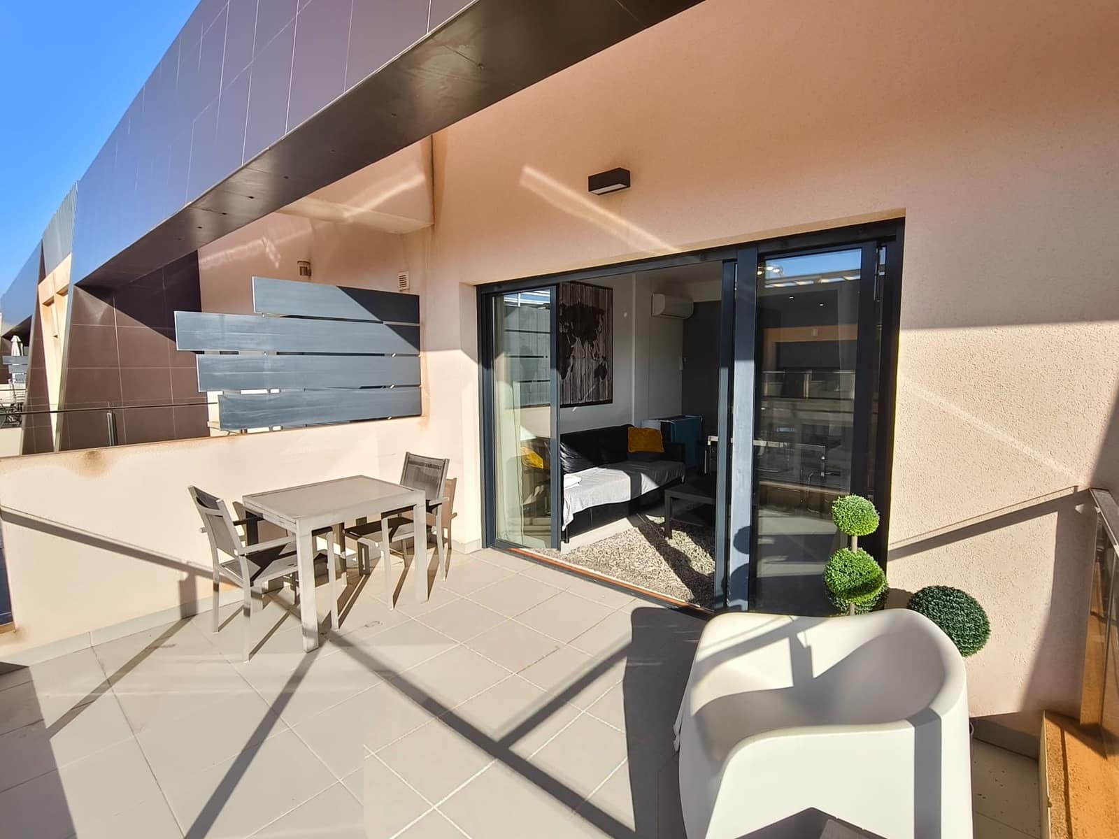 3 bedroom Penthouse for sale in Pilar de la Horadada with pool - € 349,500 (Ref: 9449717)