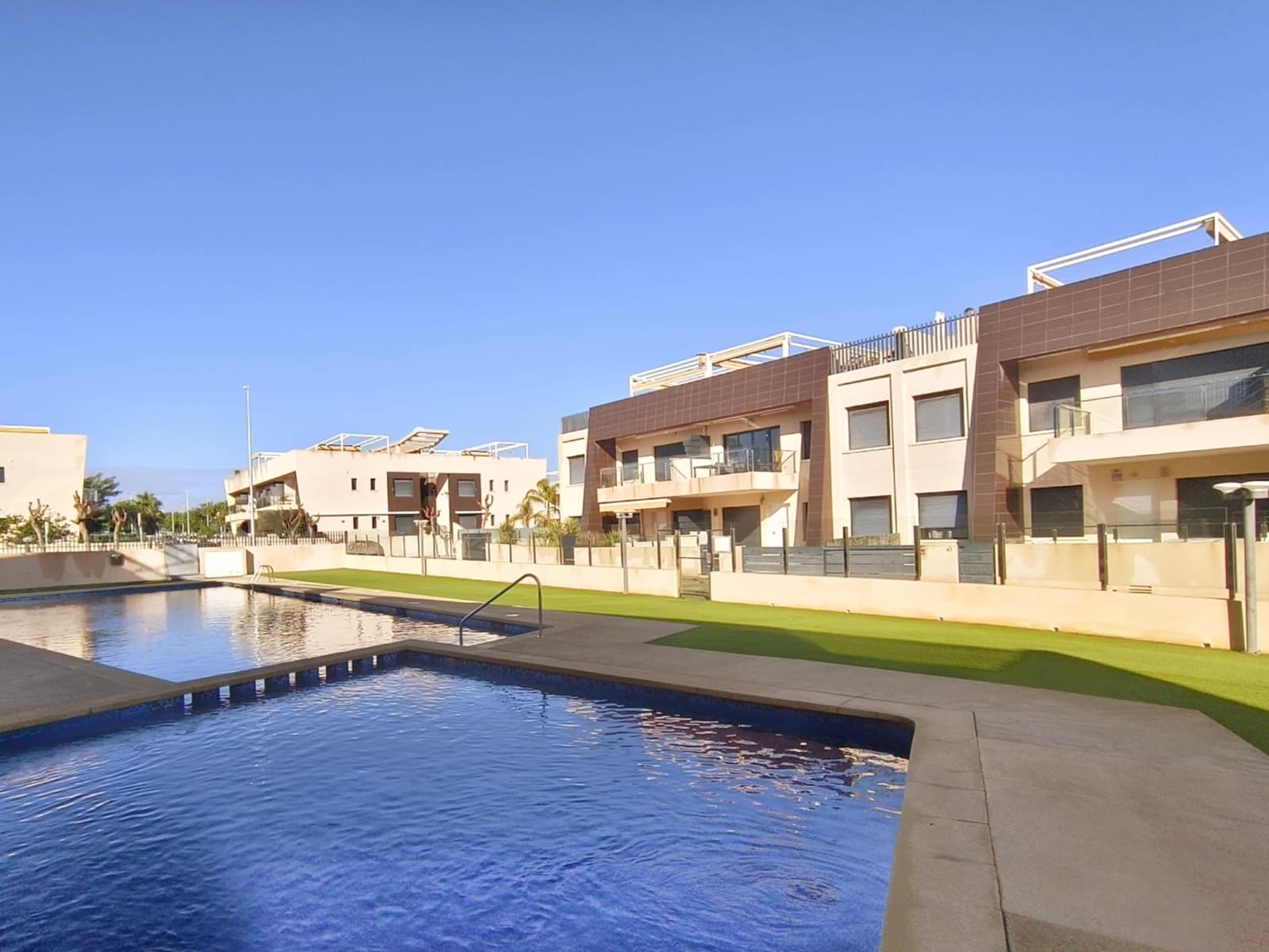 3 bedroom Penthouse for sale in Pilar de la Horadada with pool - € 349,500 (Ref: 9449717)