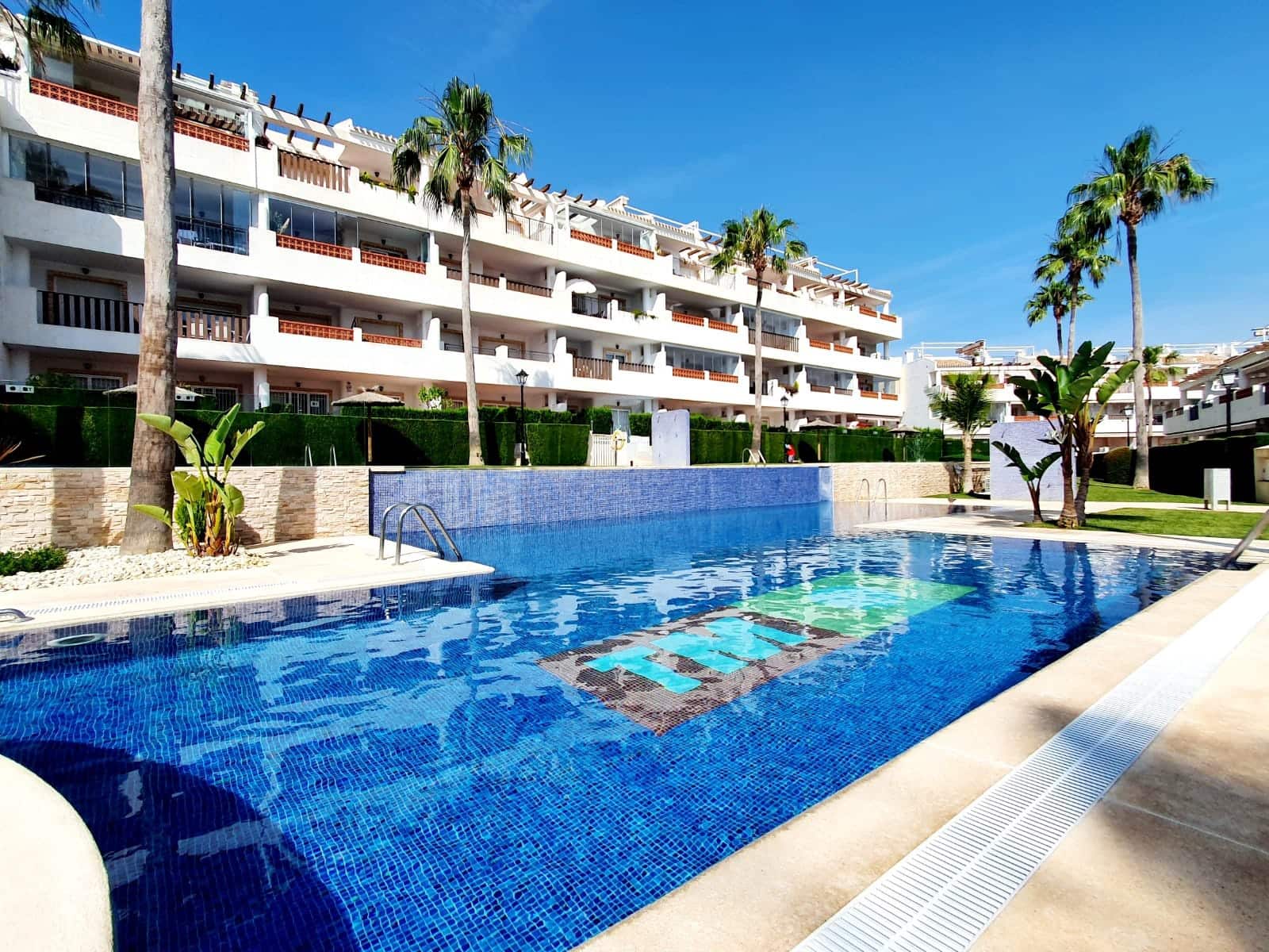 2 bedroom Flat for sale in Orihuela Costa with pool garage - € 189,990 (Ref: 9491648)