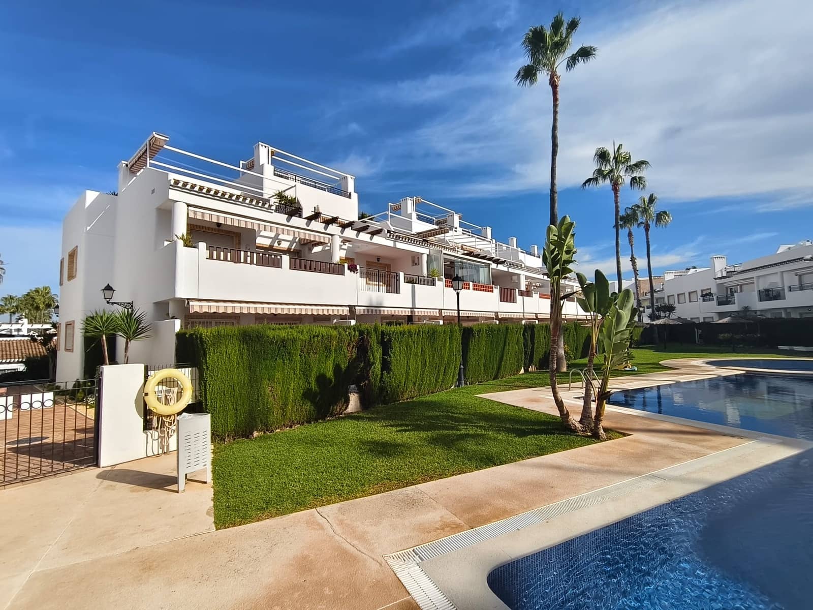 2 bedroom Flat for sale in Orihuela Costa with pool garage - € 189,990 (Ref: 9491648)