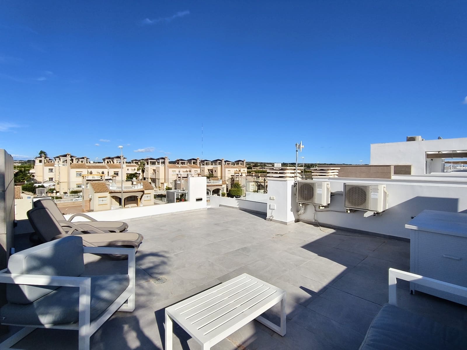 3 camera da letto Villa in vendita in El Raso con piscina garage - 389.990 € (Rif: 9535232)