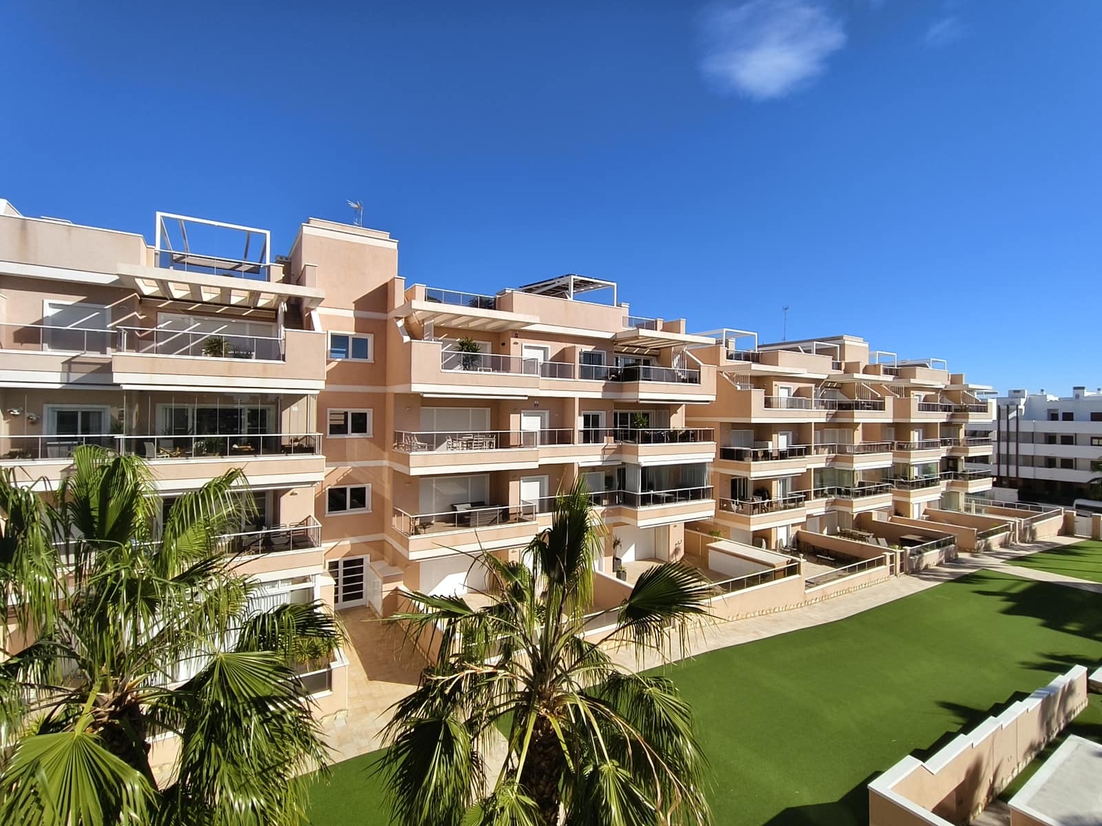 3 soverom Leilighet til salgs i Orihuela Costa med svømmebasseng garasje - € 319 990 (Ref: 9572281)