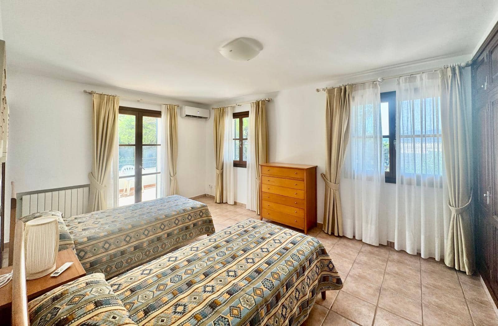 Finca/Maison de Campagne de 4 chambres à louer à Portocolom avec piscine - 3 500 € (Ref: 10019418)