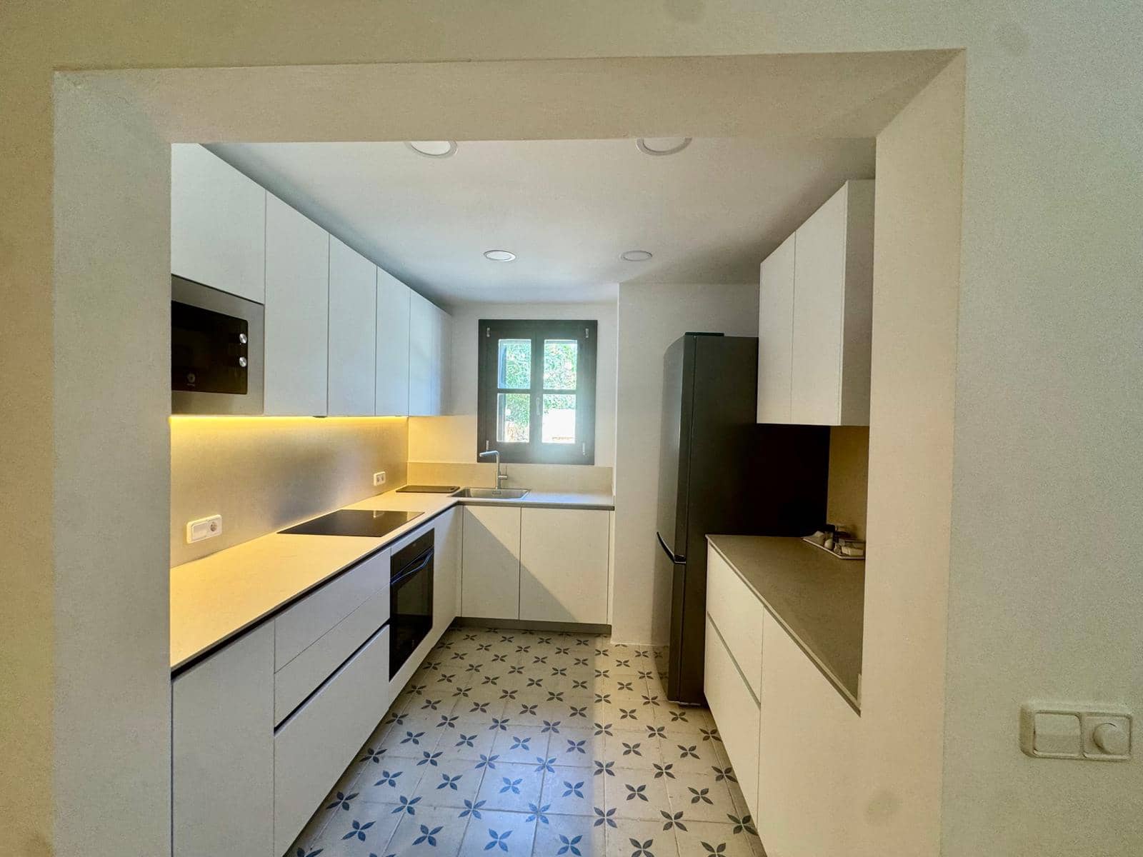 Finca/Maison de Campagne de 4 chambres à louer à Portocolom avec piscine - 3 500 € (Ref: 10019418)