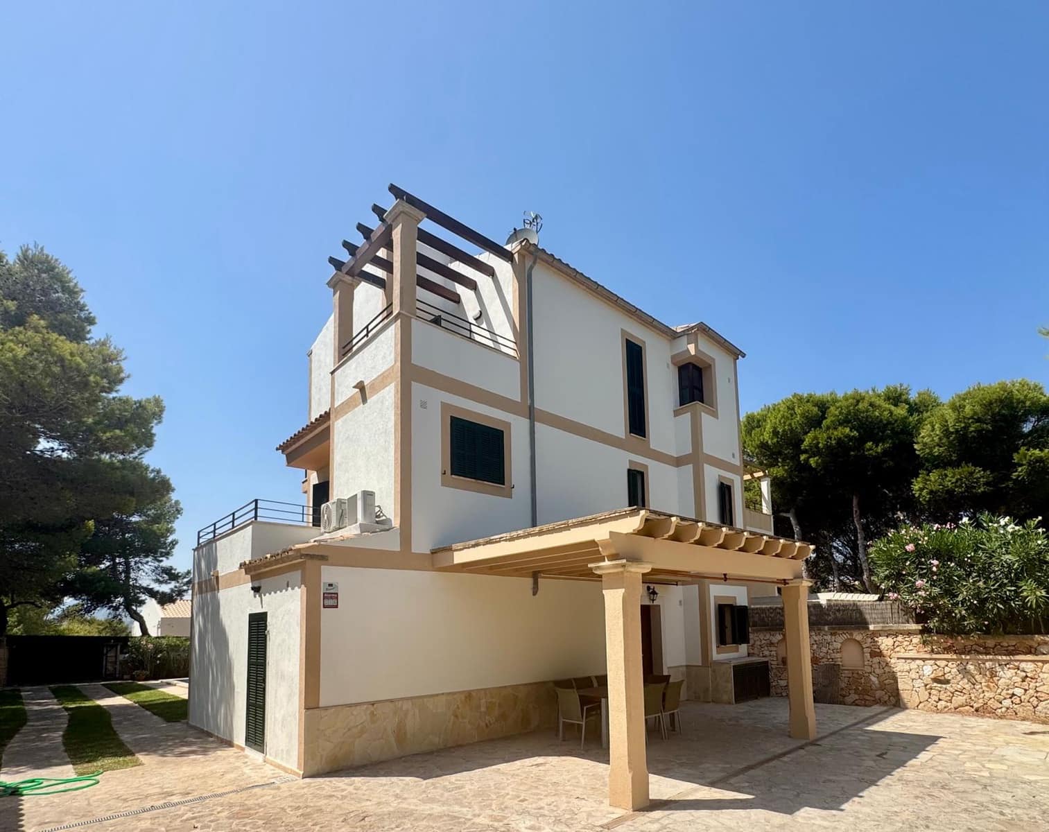 Finca/Maison de Campagne de 4 chambres à louer à Portocolom avec piscine - 3 500 € (Ref: 10019418)