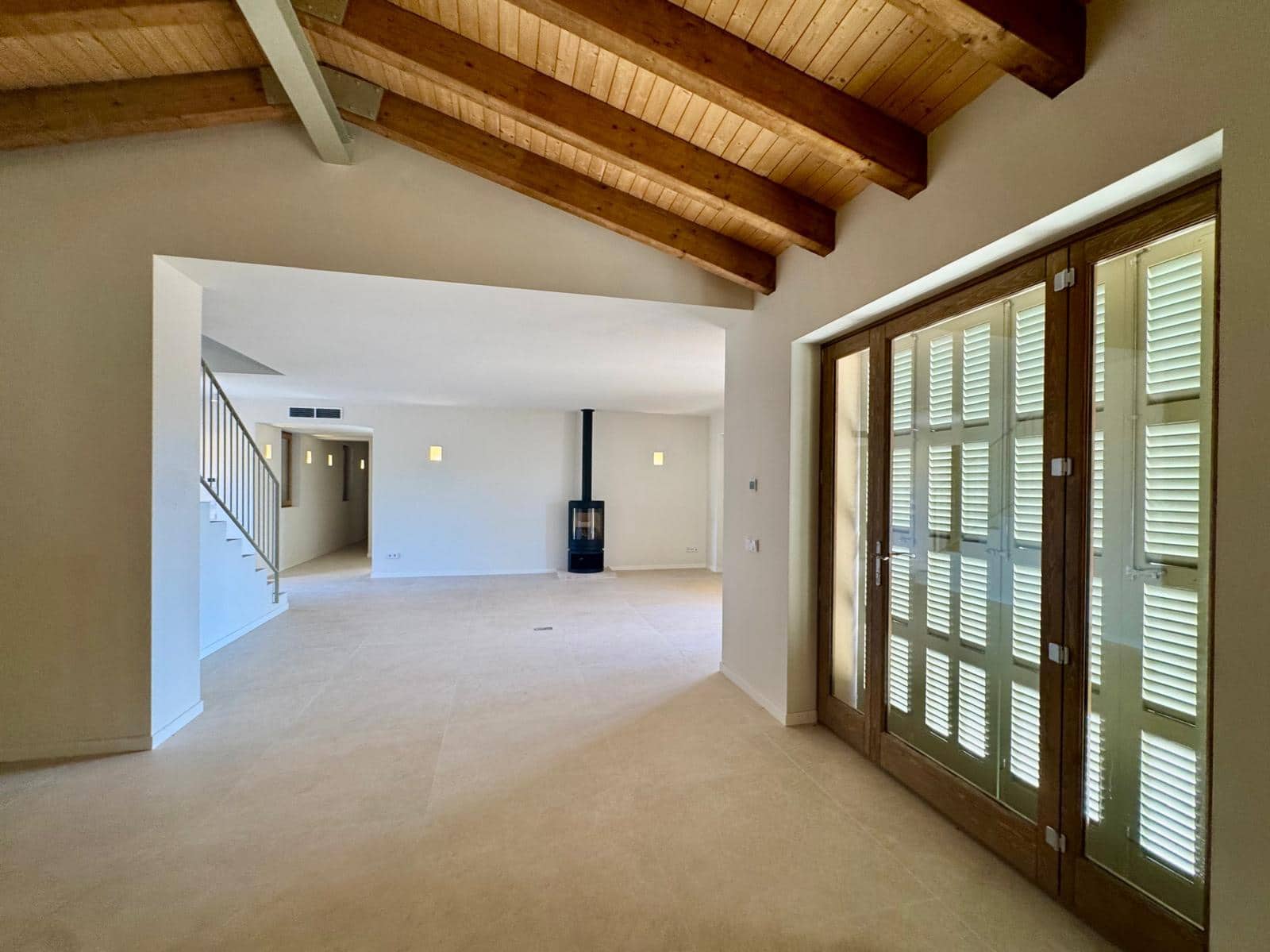 3 Zimmer Finca/Landgut zu vermieten in Portocolom mit Pool Garage - 4.000 € (Ref: 10021306)