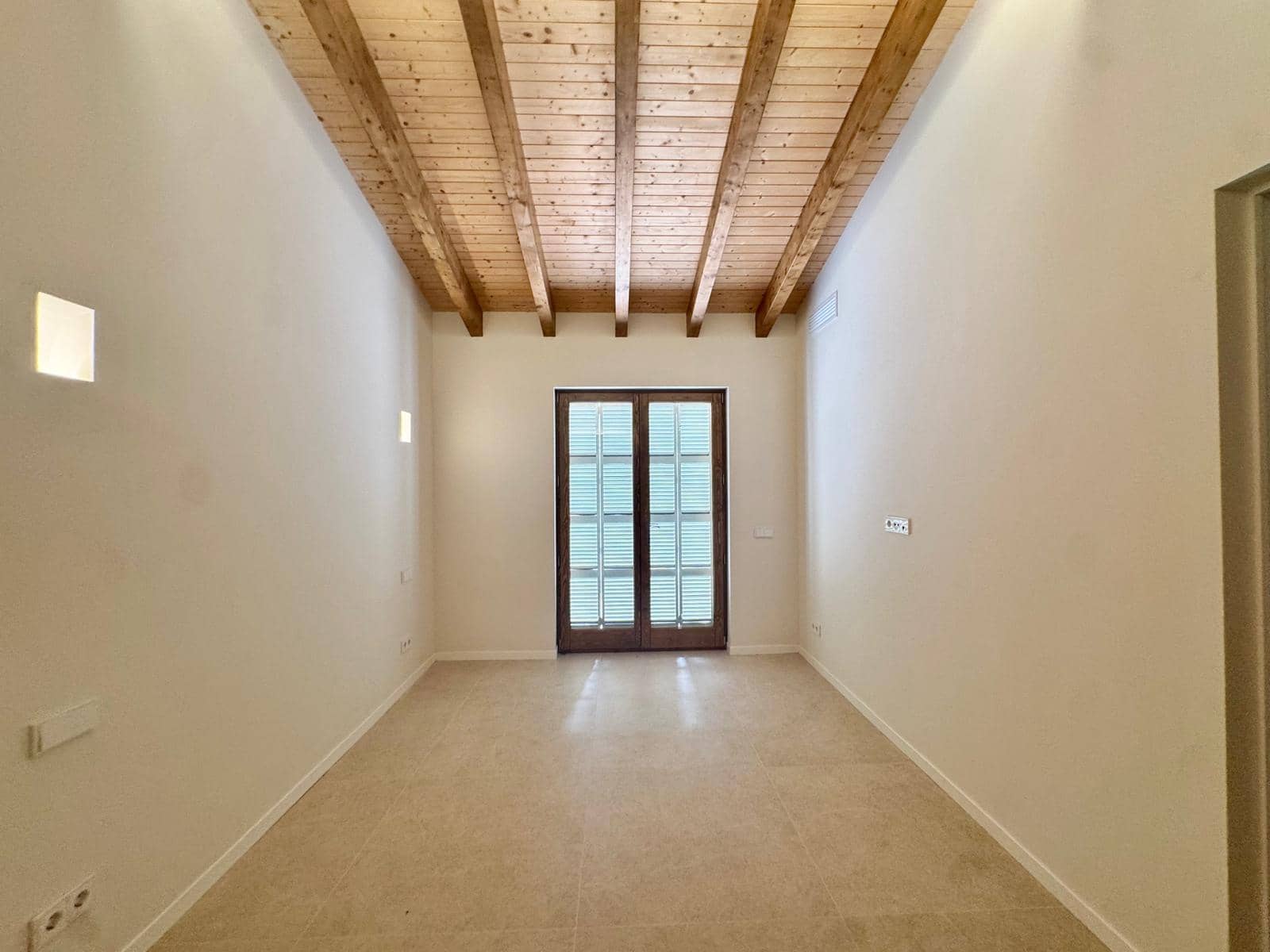 3 Zimmer Finca/Landgut zu vermieten in Portocolom mit Pool Garage - 4.000 € (Ref: 10021306)