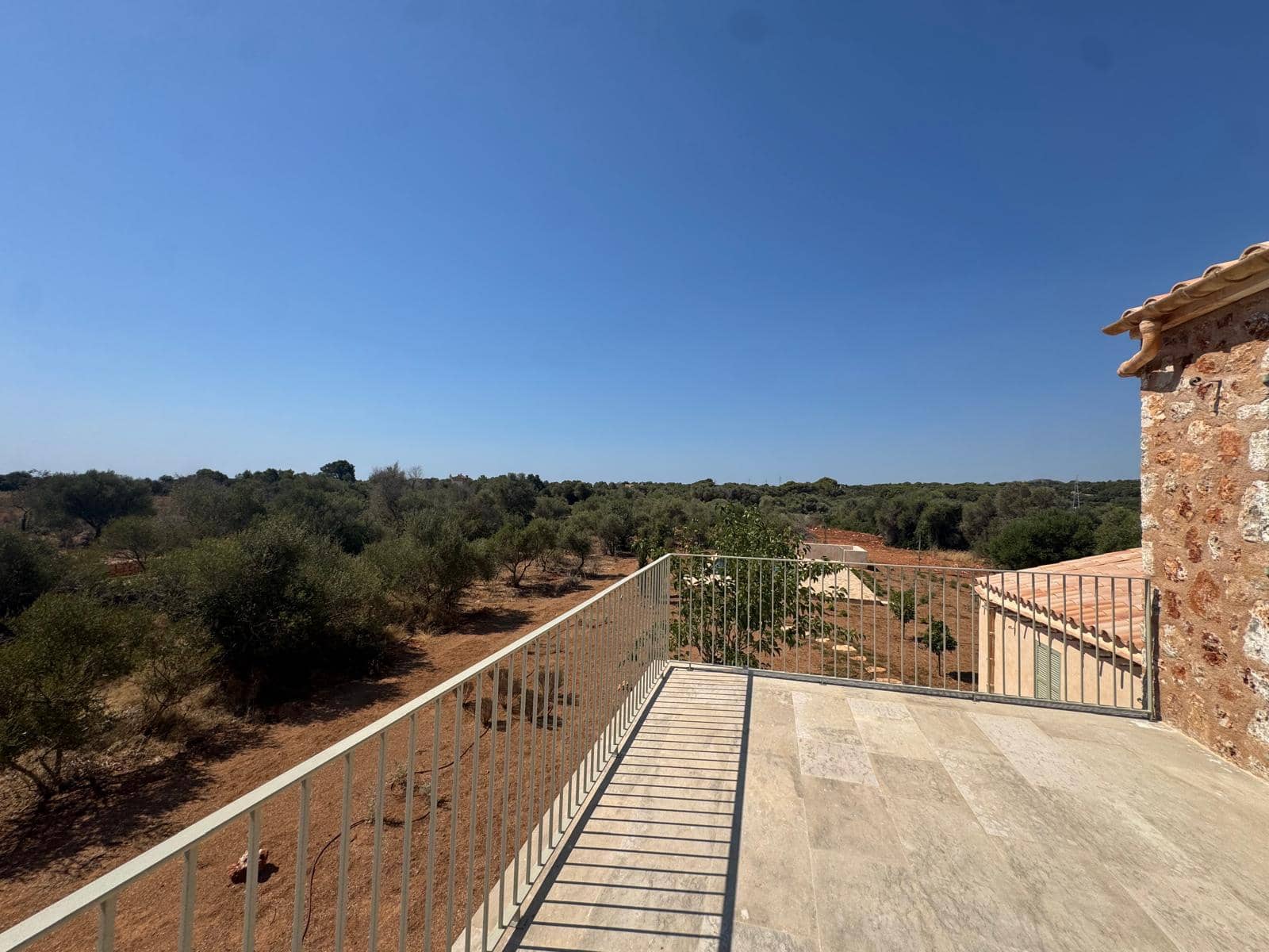 3 Zimmer Finca/Landgut zu vermieten in Portocolom mit Pool Garage - 4.000 € (Ref: 10021306)