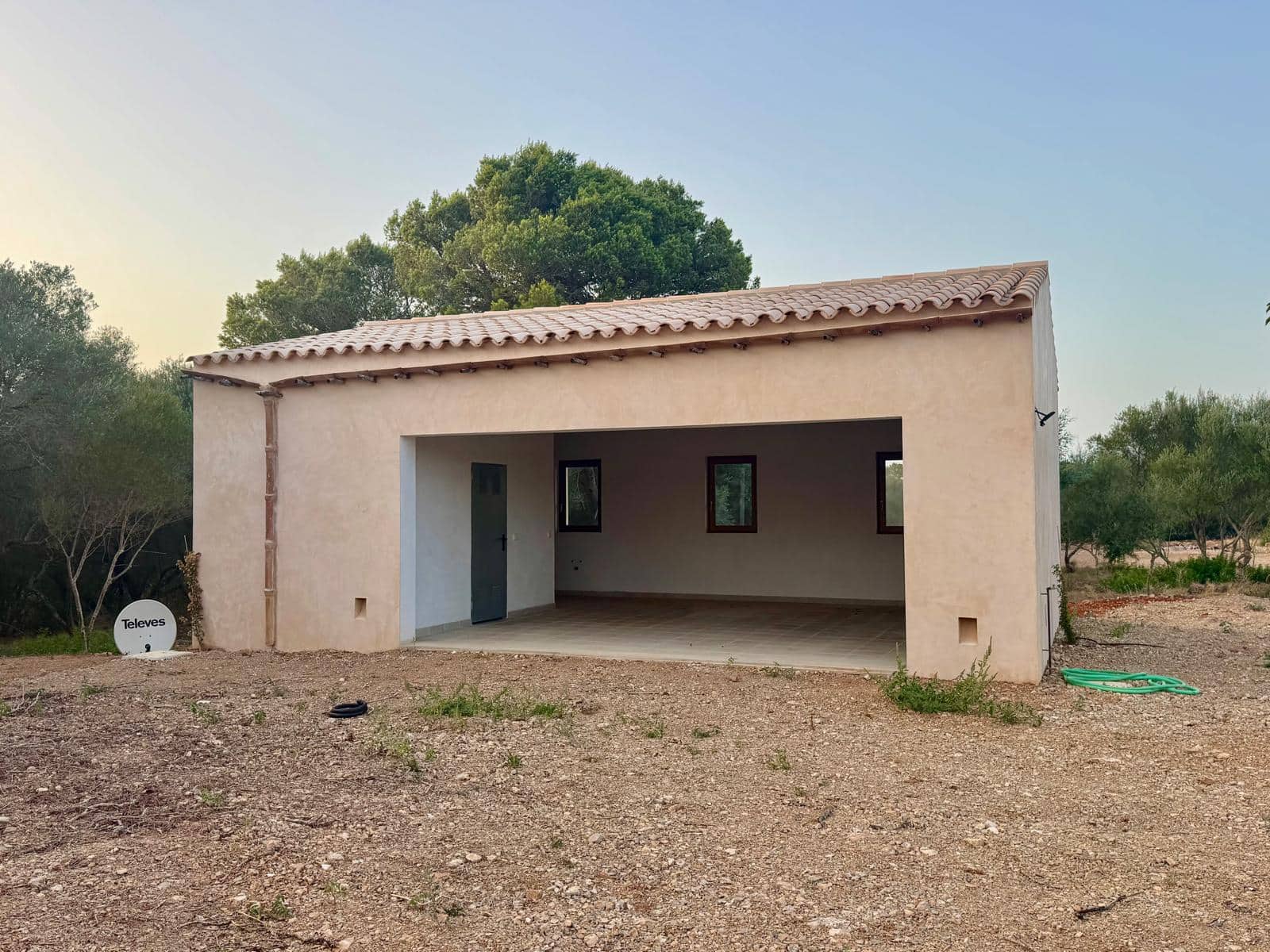 3 Zimmer Finca/Landgut zu vermieten in Portocolom mit Pool Garage - 4.000 € (Ref: 10021306)