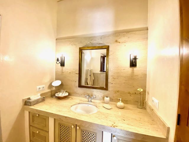 4 slaapkamer Villa te koop in Manacor met zwembad garage - € 3.500.000 (Ref: 6475138)