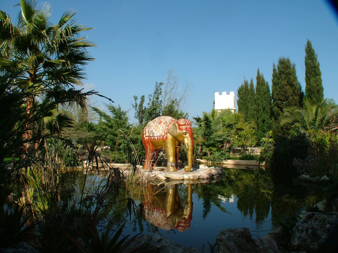 9 soveværelse Finca/Landehus til salg i Montuiri med swimmingpool garage - € 1.900.000 (Ref: 6475169)