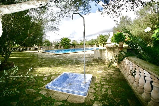 5 soveværelse Finca/Landehus til salg i Porreres med swimmingpool garage - € 2.600.000 (Ref: 6482788)