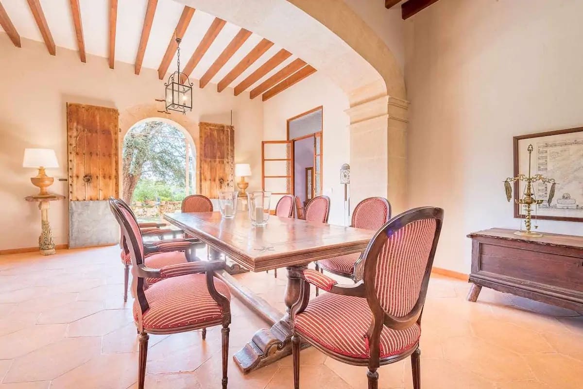 5 soveværelse Finca/Landehus til salg i Porreres med swimmingpool garage - € 2.600.000 (Ref: 6482788)