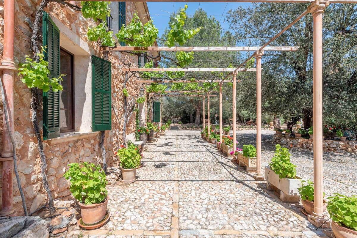 5 soveværelse Finca/Landehus til salg i Porreres med swimmingpool garage - € 2.600.000 (Ref: 6482788)