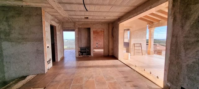 6 slaapkamer Finca/Landhuis te koop in Ses Salines met garage - € 1.300.000 (Ref: 6680705)