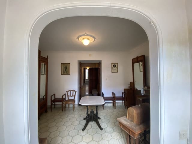 6 bedroom Townhouse for sale in Porreres with garage - € 640,000 (Ref: 6685484)