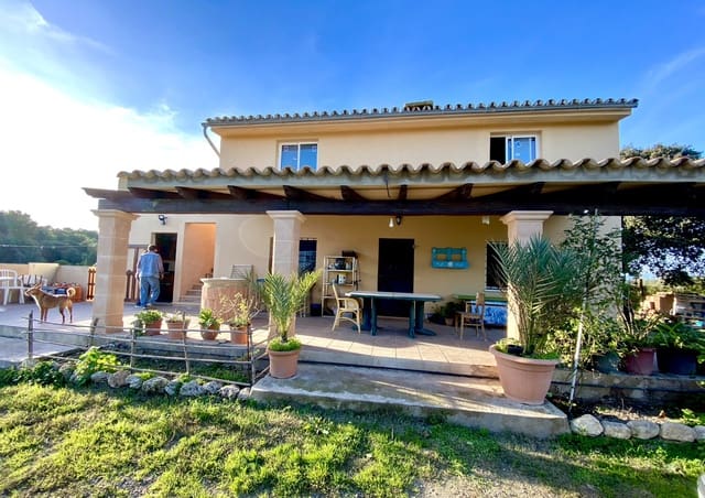 3 bedroom Finca/Country House for sale in Porreres with pool garage - € 750,000 (Ref: 7307092)