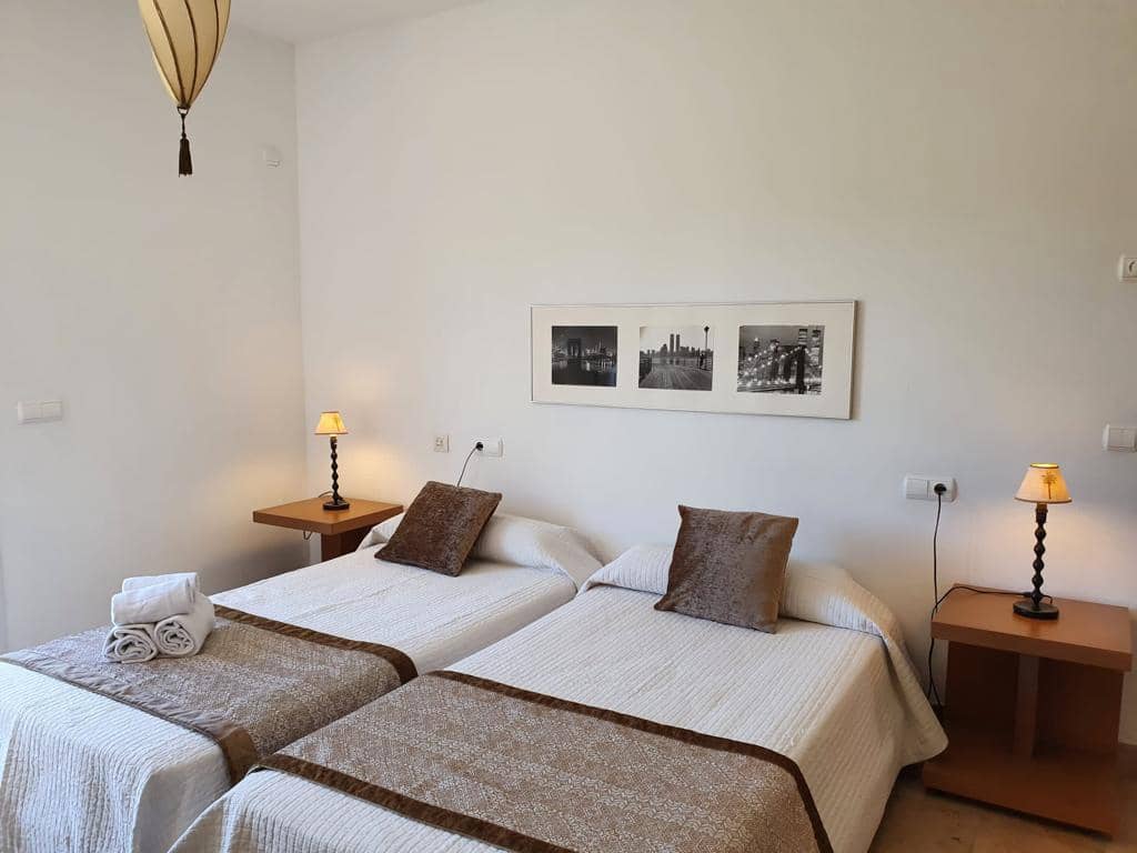 7 soveværelse Finca/Landehus til salg i Portocolom med swimmingpool garage - € 2.080.000 (Ref: 7550329)