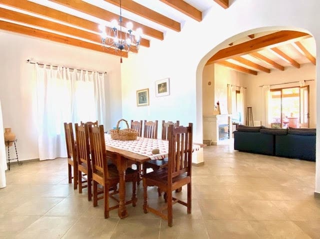 6 soveværelse Finca/Landehus til salg i Portocolom med swimmingpool - € 3.700.000 (Ref: 8005253)