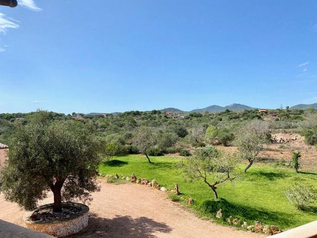 6 soveværelse Finca/Landehus til salg i Portocolom med swimmingpool - € 3.700.000 (Ref: 8005253)