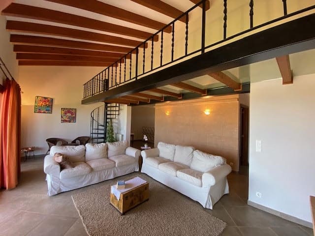 6 soveværelse Finca/Landehus til salg i Portocolom med swimmingpool - € 3.700.000 (Ref: 8005253)