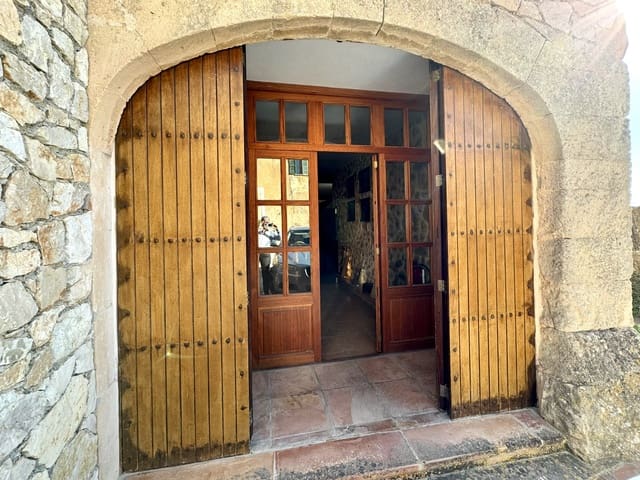 3 bedroom Finca/Country House for sale in Cas Concos, Felanitx with pool - € 1,920,000 (Ref: 8109168)